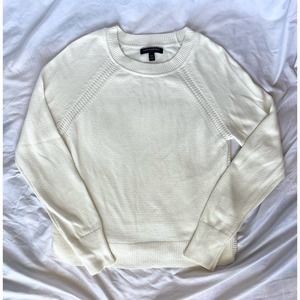 NWOT Womens Banana Republic Cream Long Sleeve Crew Neck Sweater